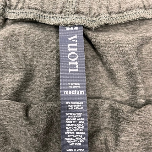 Vuori Performance Shorts Womens Medium Khaki Green Heathered Athletic Drawstring - Picture 3 of 8